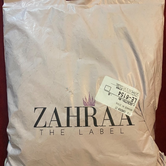 Zahraa the Label Evening Gown - Picture 4 of 4